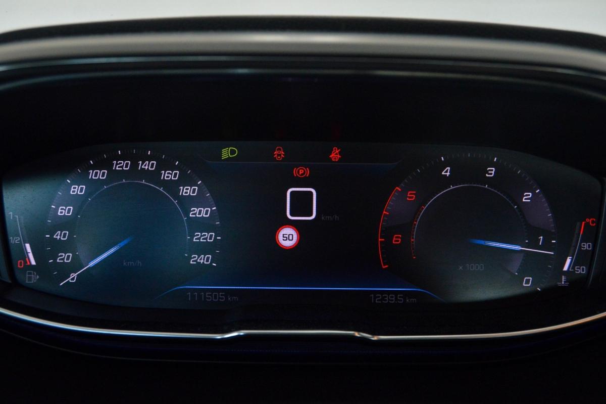 peugeot-3008-2022-diesel-1499cc
