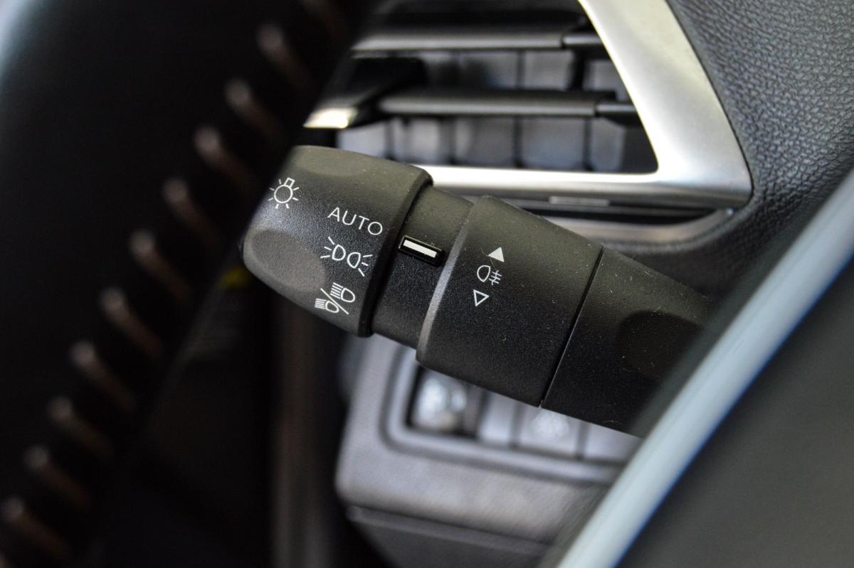 peugeot-3008-2022-diesel-1499cc