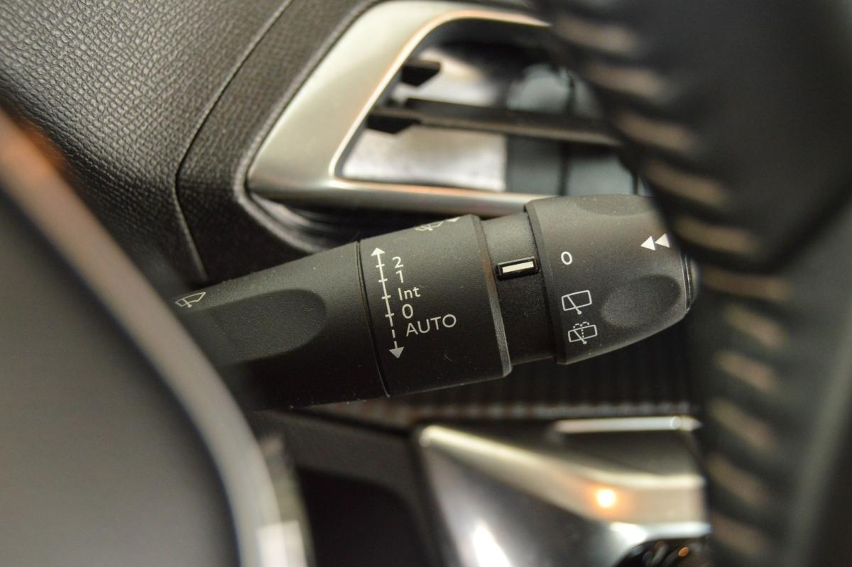 peugeot-3008-2022-diesel-1499cc