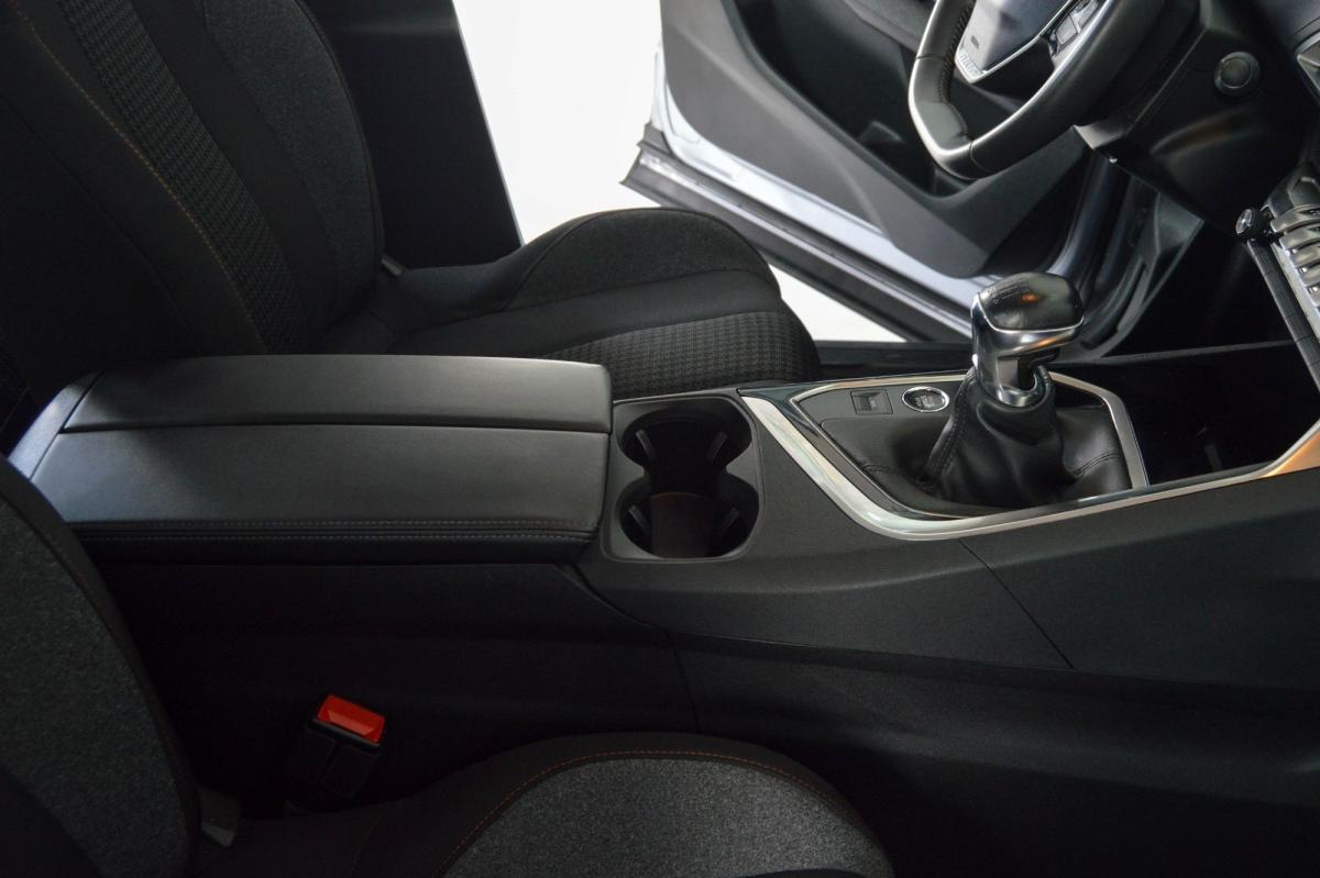 peugeot-3008-2022-diesel-1499cc