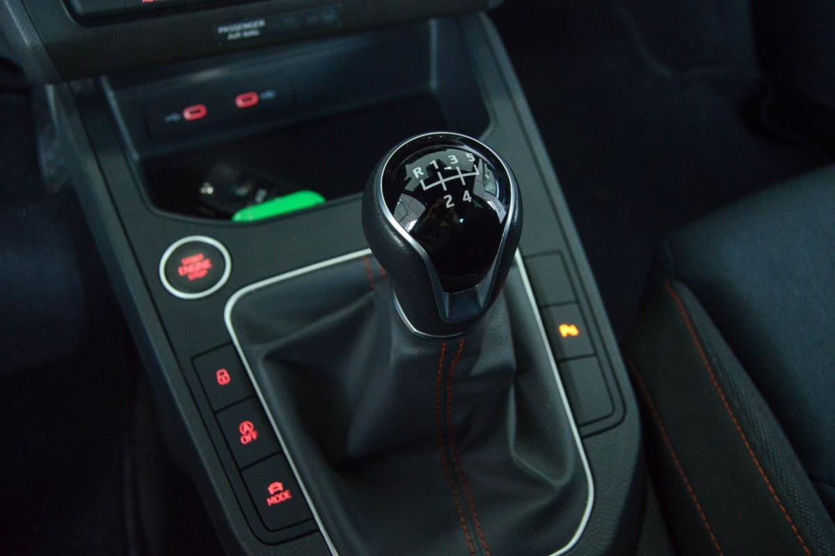 seat-ibiza-2024-gasolina-999cc