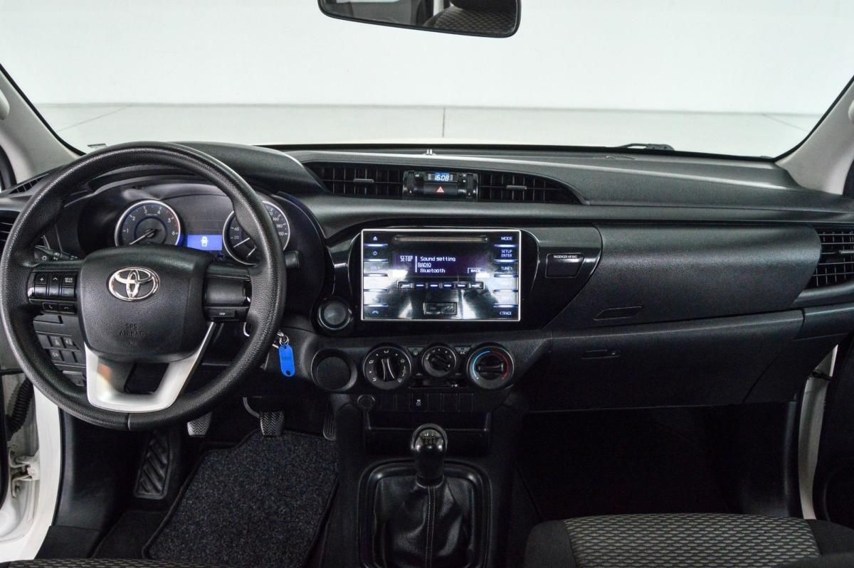 toyota-hilux-2020-diesel-2393cc