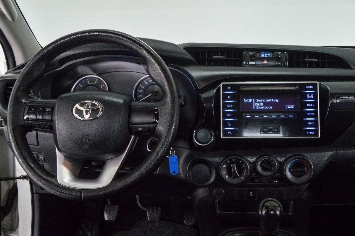 toyota-hilux-2020-diesel-2393cc