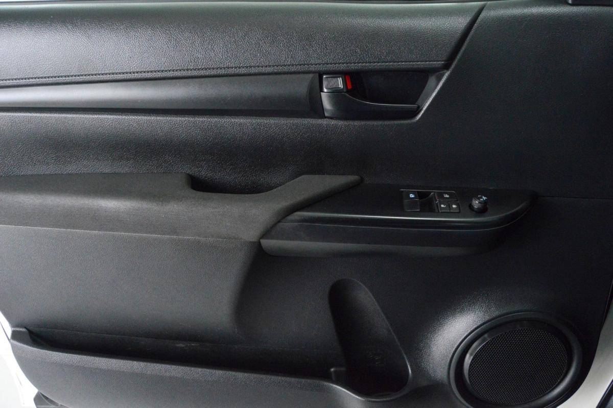 toyota-hilux-2020-diesel-2393cc