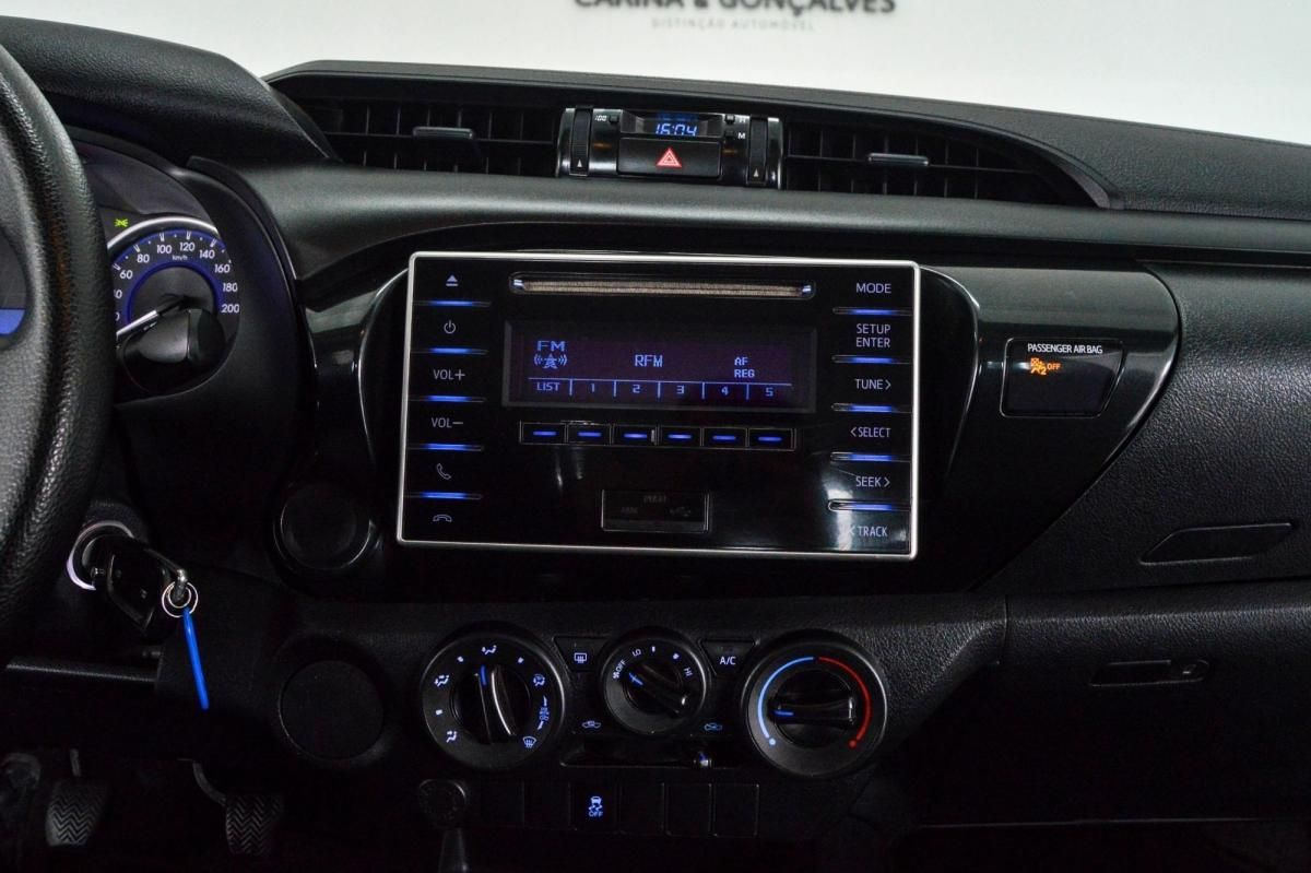 toyota-hilux-2020-diesel-2393cc