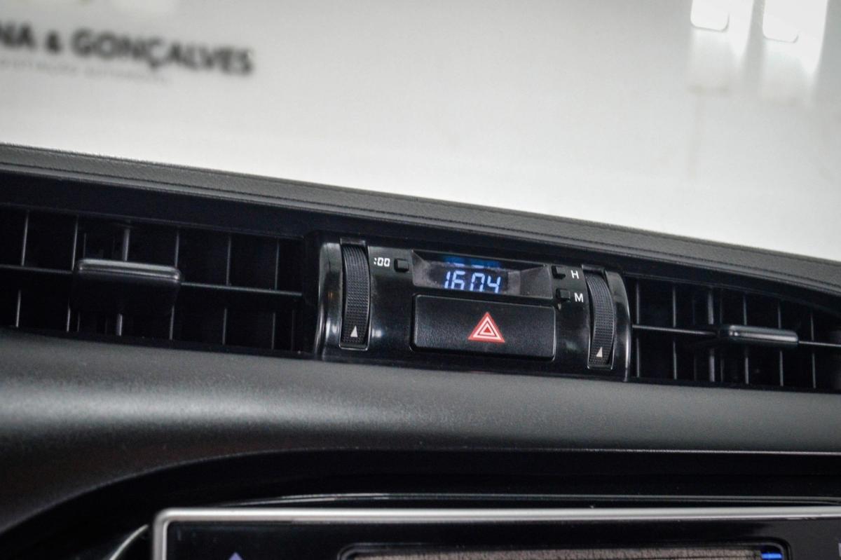toyota-hilux-2020-diesel-2393cc