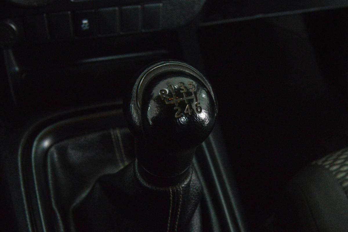 toyota-hilux-2020-diesel-2393cc