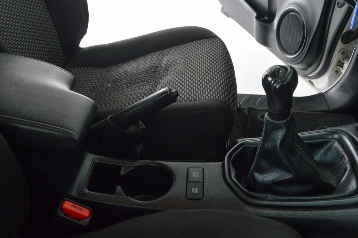 toyota-hilux-2020-diesel-2393cc