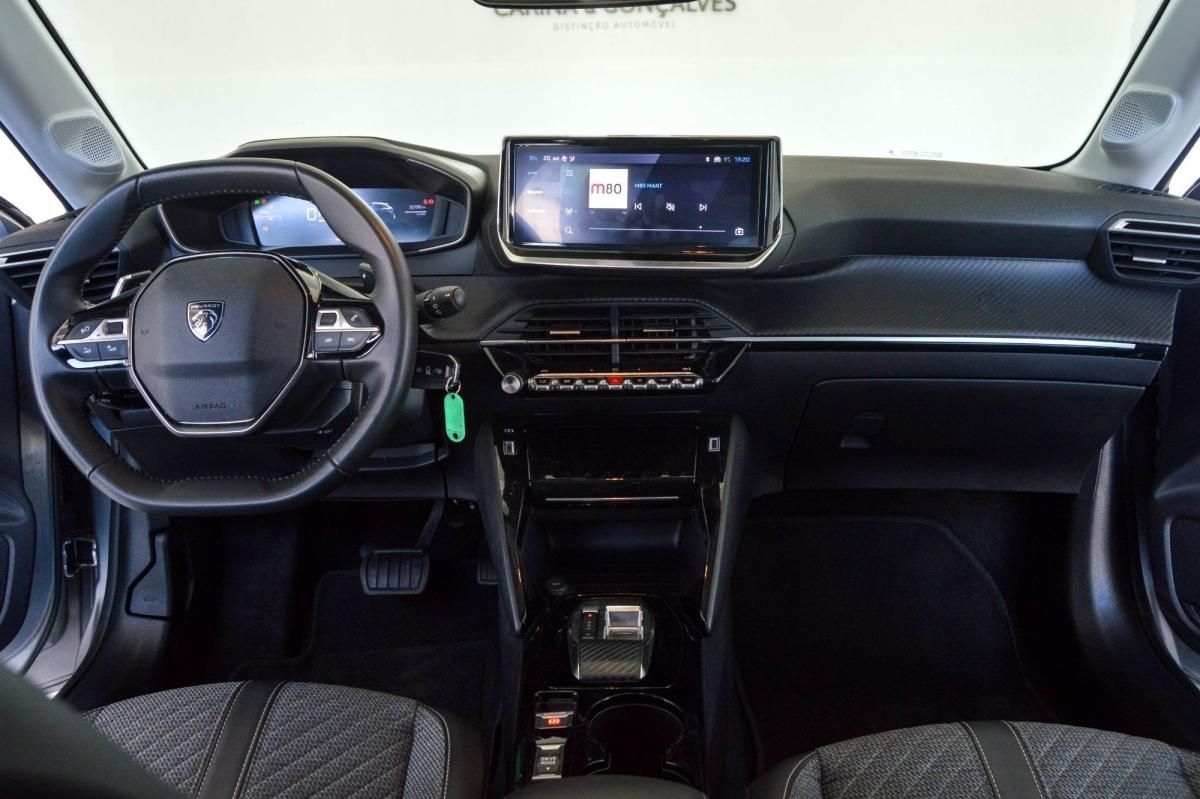 peugeot-208-2025-gasolina-1199cc