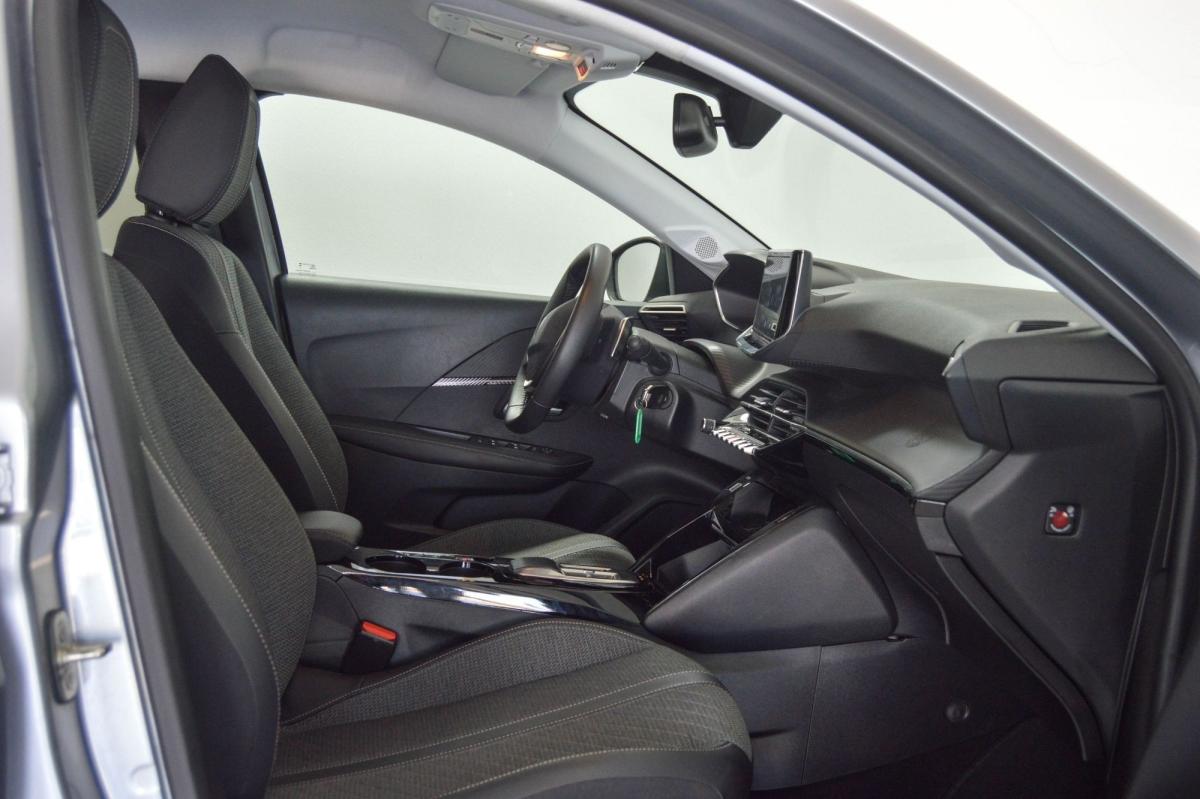 peugeot-208-2025-gasolina-1199cc