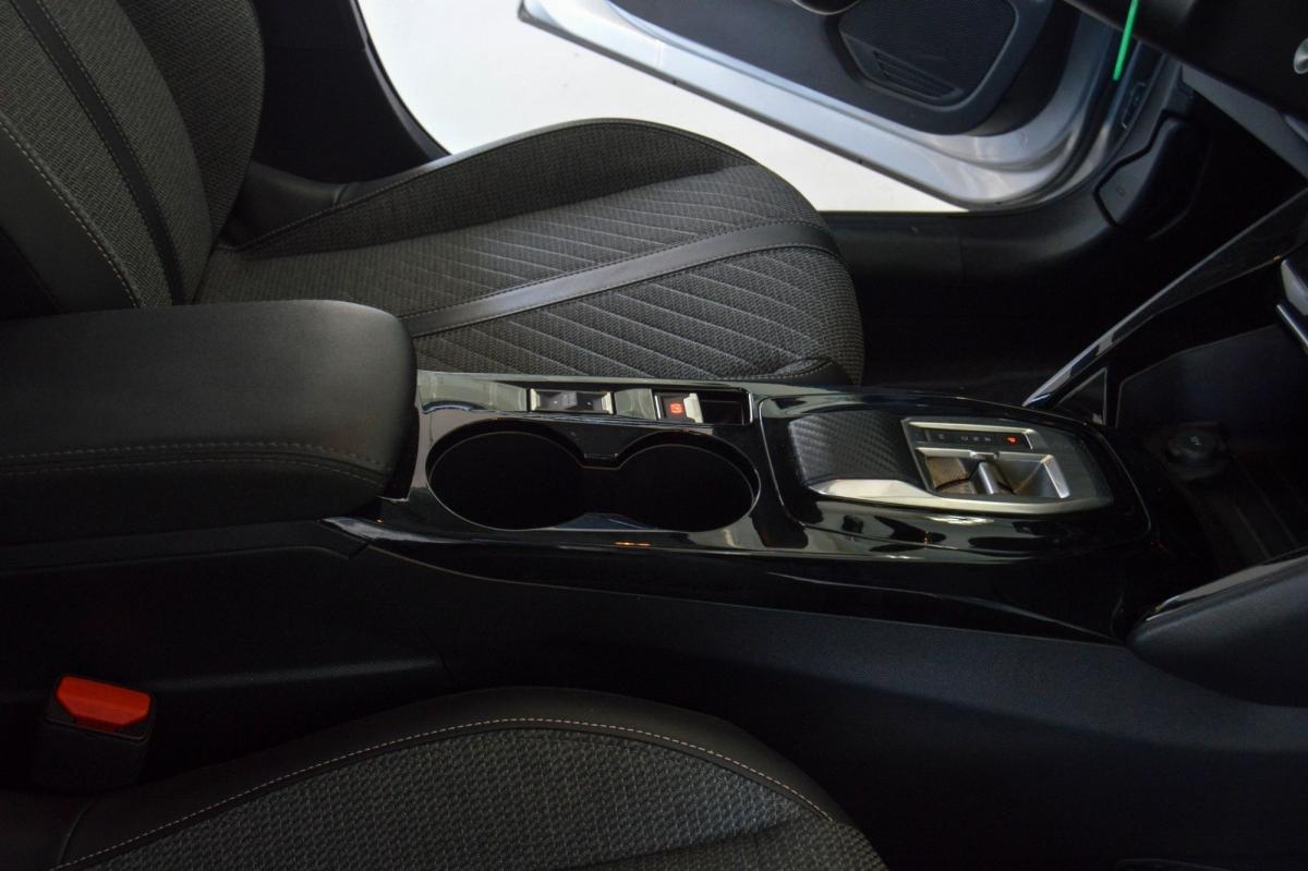 peugeot-208-2025-gasolina-1199cc