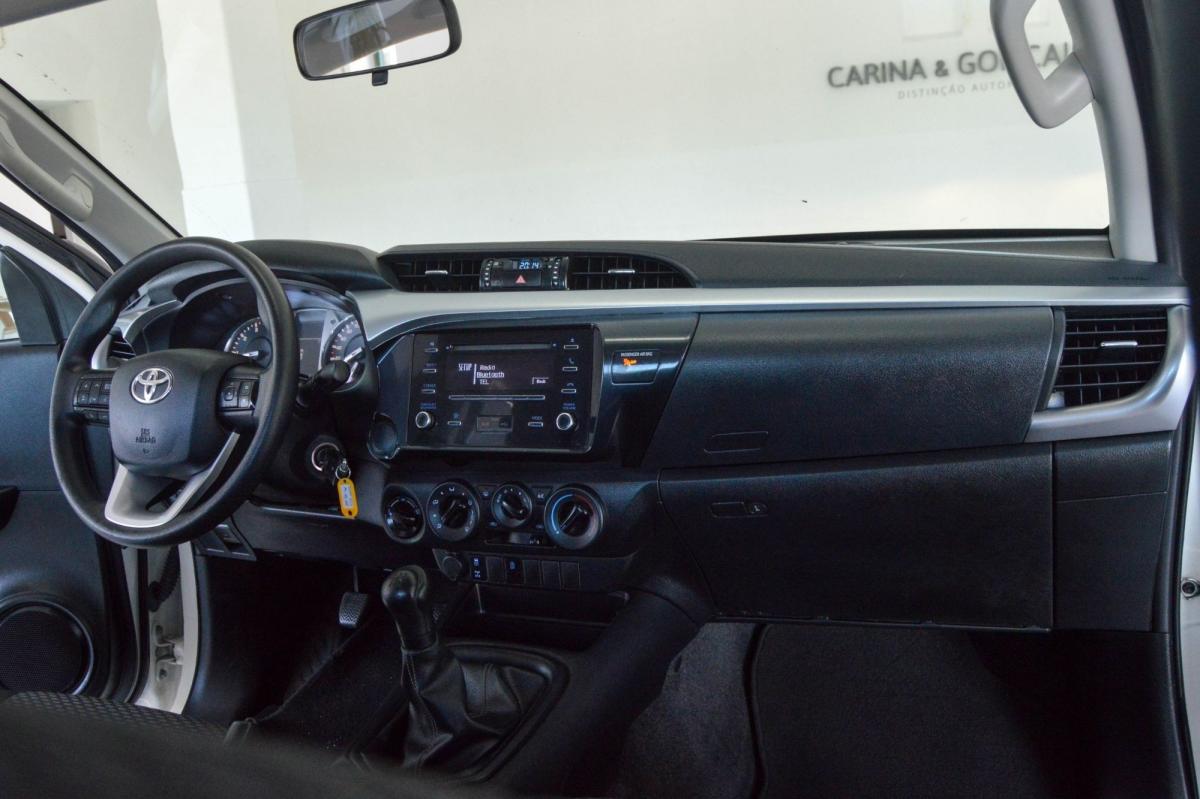 toyota-hilux-2023-diesel-2393cc