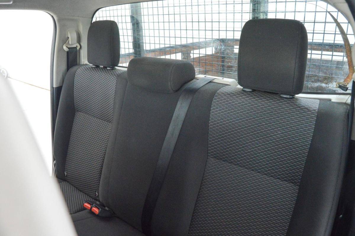 toyota-hilux-2023-diesel-2393cc