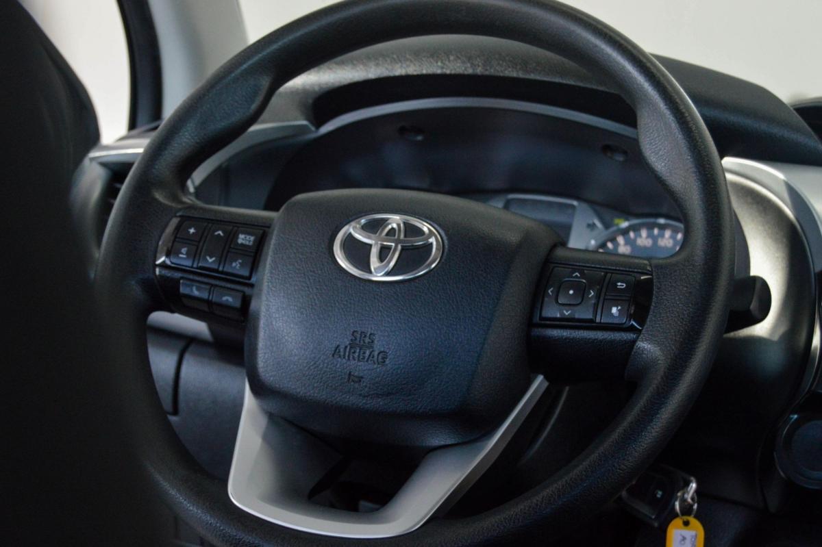toyota-hilux-2023-diesel-2393cc