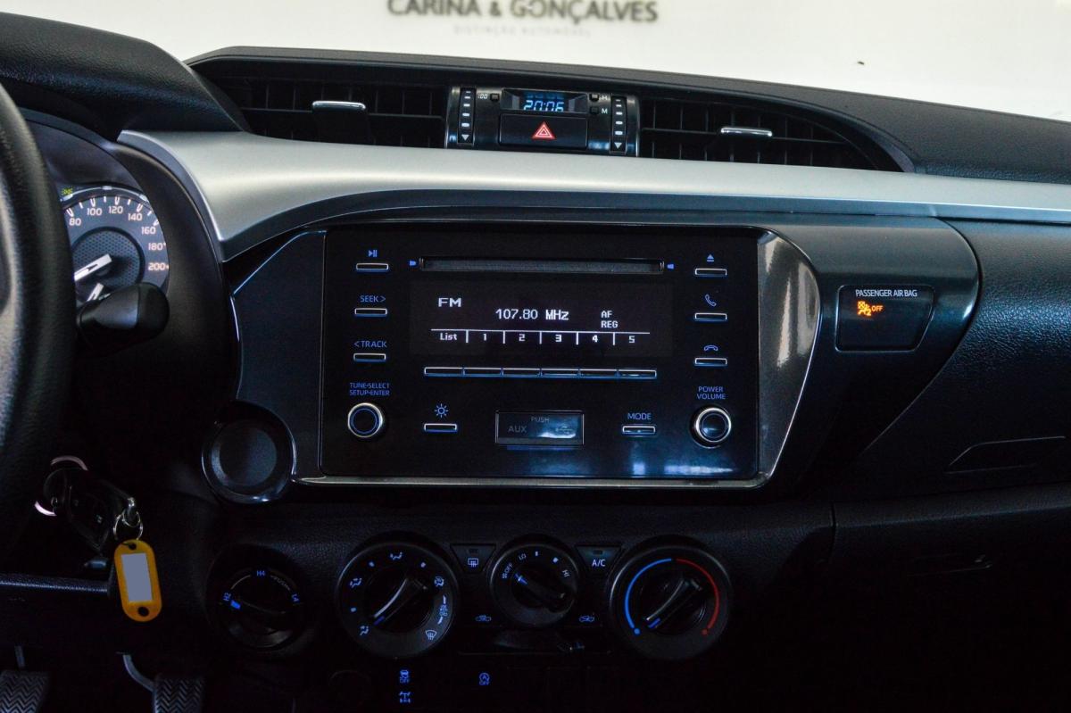 toyota-hilux-2023-diesel-2393cc