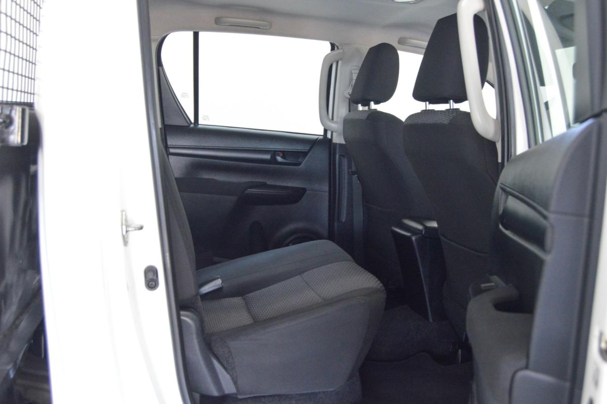 toyota-hilux-2023-diesel-2393cc