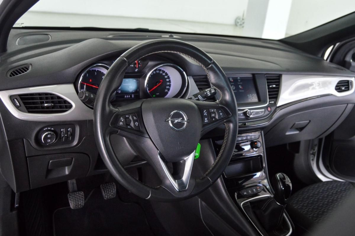 opel-astra-sport-tourer-2021-diesel-1496cc