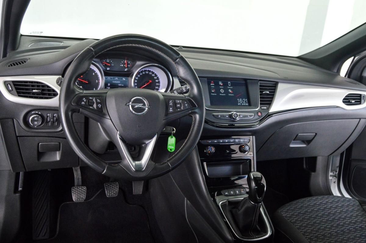 opel-astra-sport-tourer-2021-diesel-1496cc