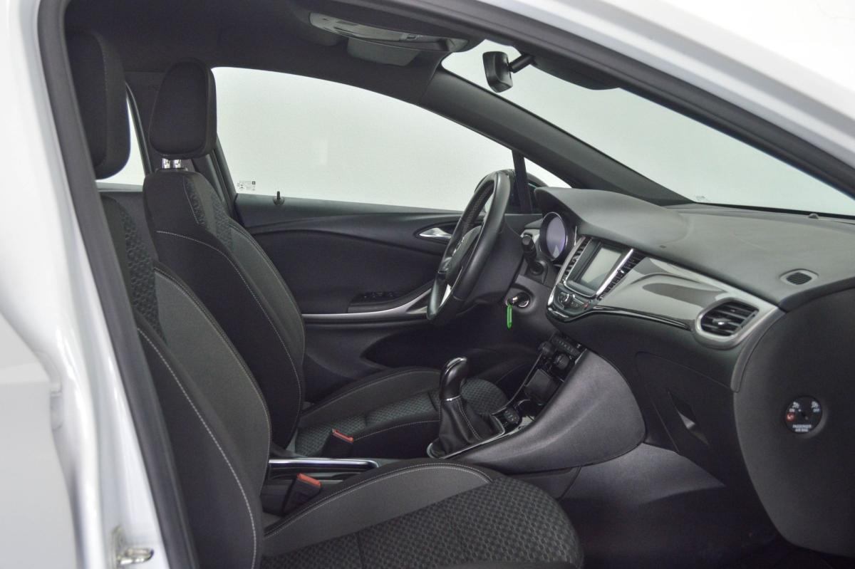 opel-astra-sport-tourer-2021-diesel-1496cc