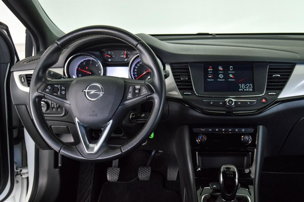 opel-astra-sport-tourer-2021-diesel-1496cc