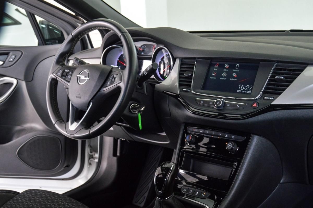 opel-astra-sport-tourer-2021-diesel-1496cc