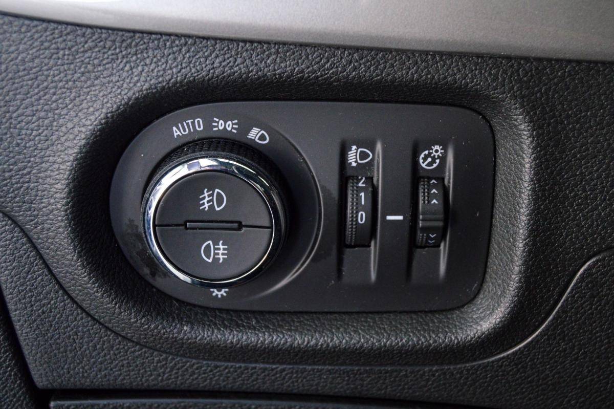 opel-astra-sport-tourer-2021-diesel-1496cc