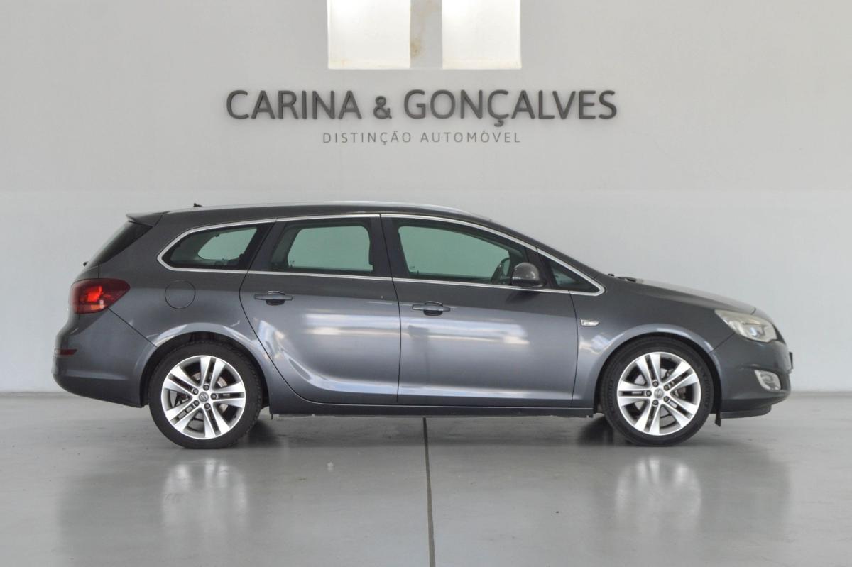 opel-astra-sport-tourer-2010-diesel-1686cc