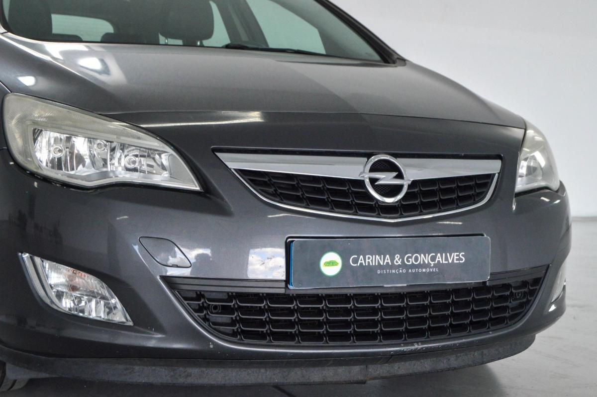 opel-astra-sport-tourer-2010-diesel-1686cc