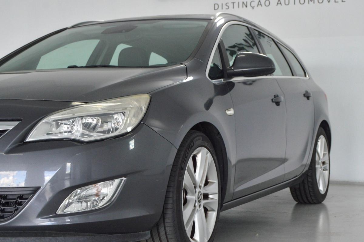 opel-astra-sport-tourer-2010-diesel-1686cc