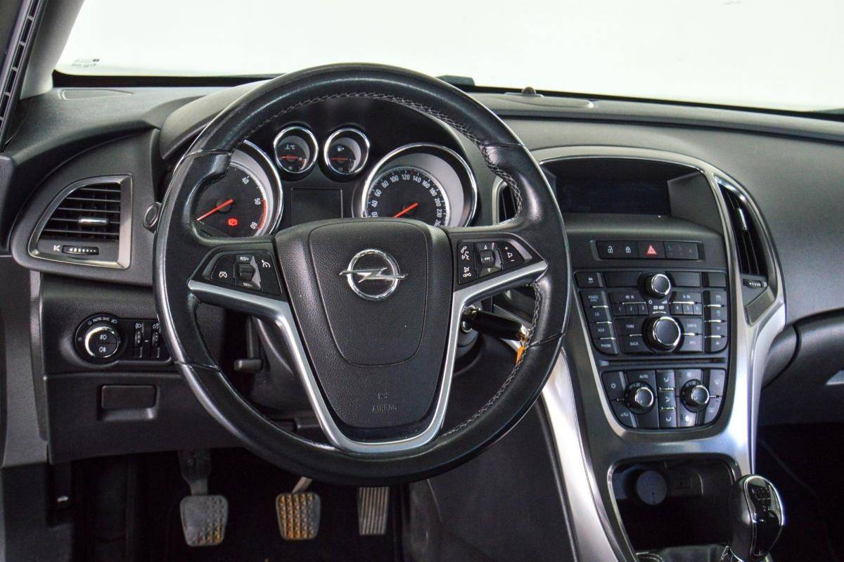 opel-astra-sport-tourer-2010-diesel-1686cc