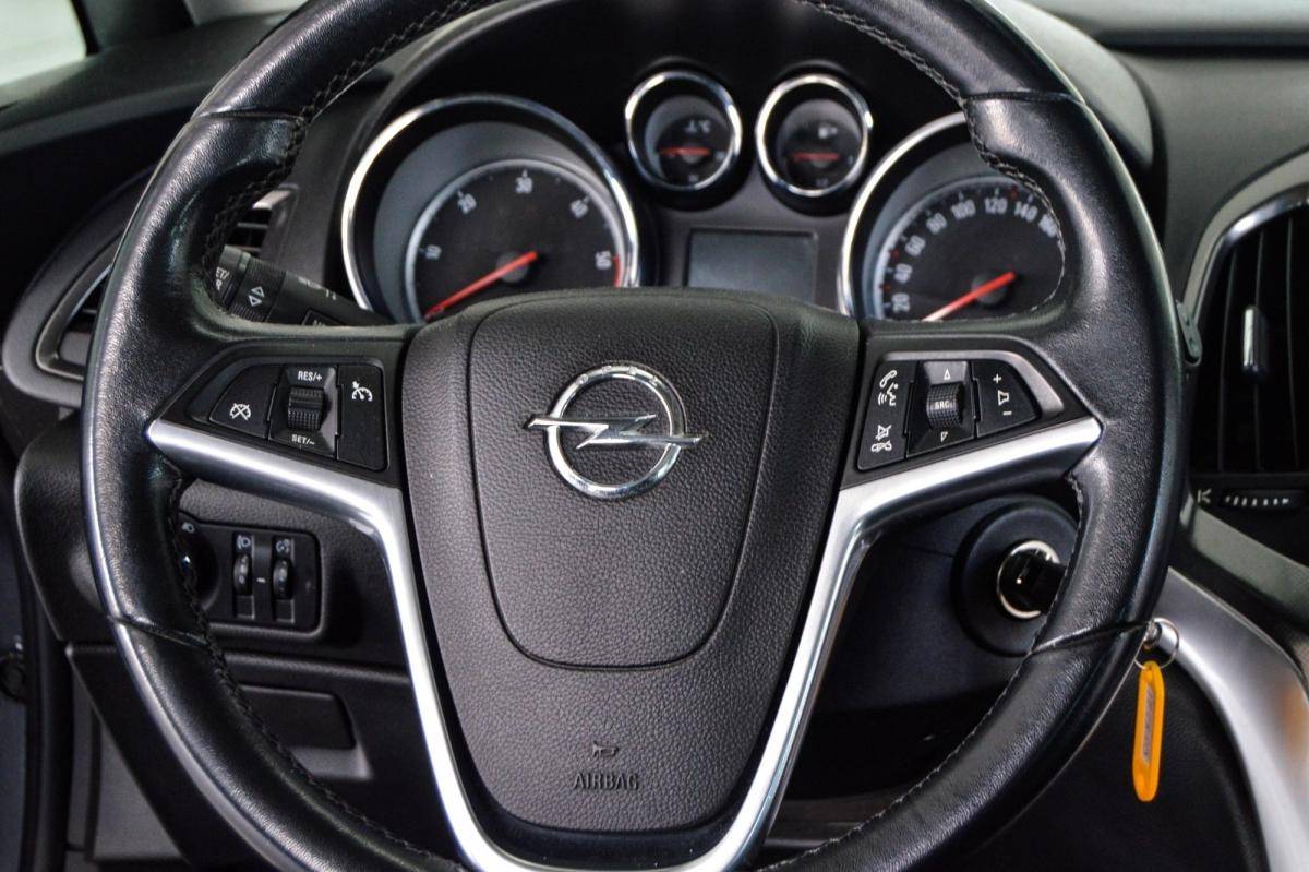 opel-astra-sport-tourer-2010-diesel-1686cc