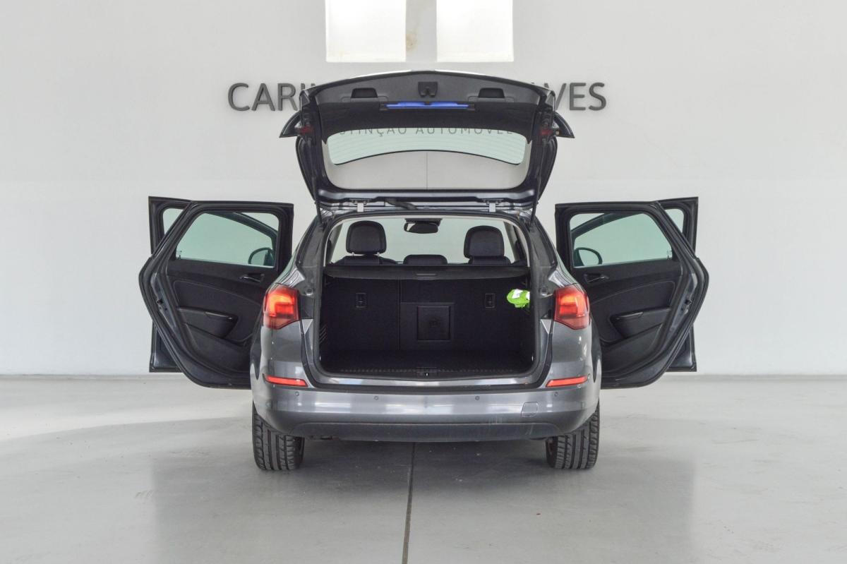 opel-astra-sport-tourer-2010-diesel-1686cc