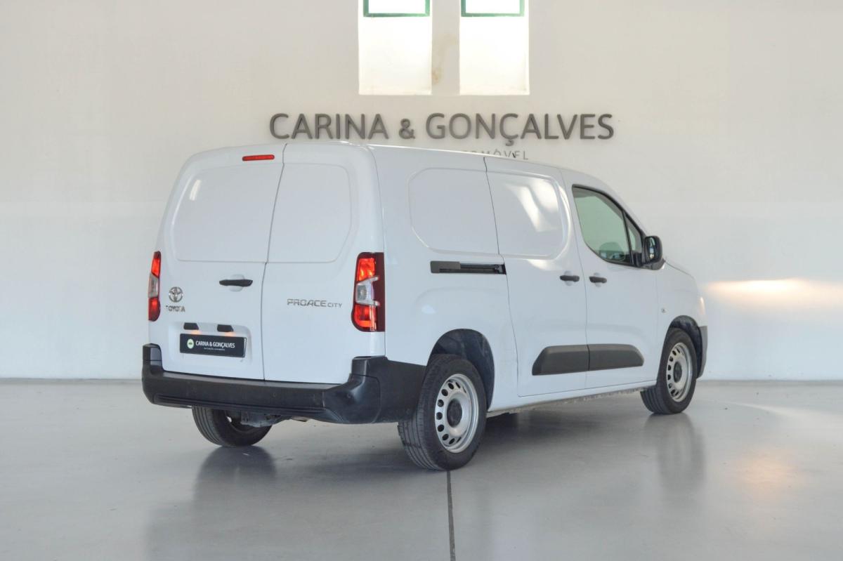 toyota-proace-2023-diesel-1499cc