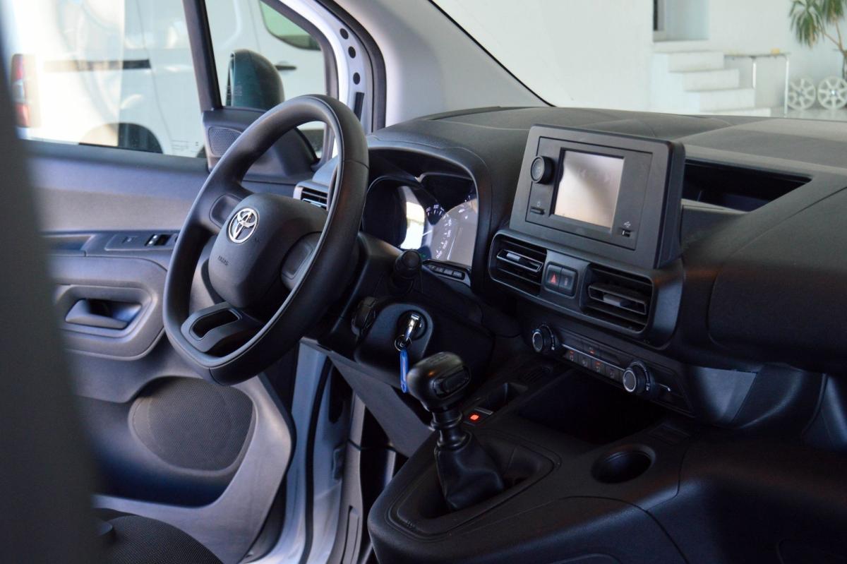 toyota-proace-2023-diesel-1499cc