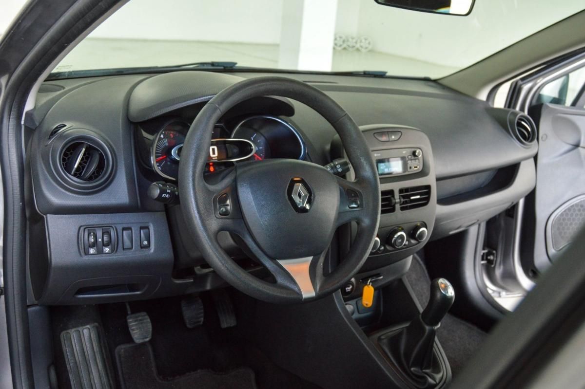 renault-clio-sport-tourer-2016-diesel-1461cc