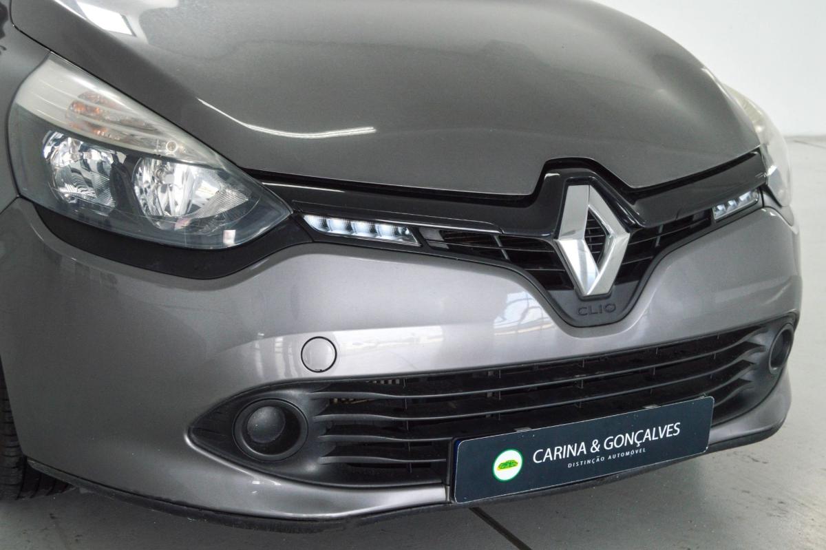 renault-clio-sport-tourer-2016-diesel-1461cc