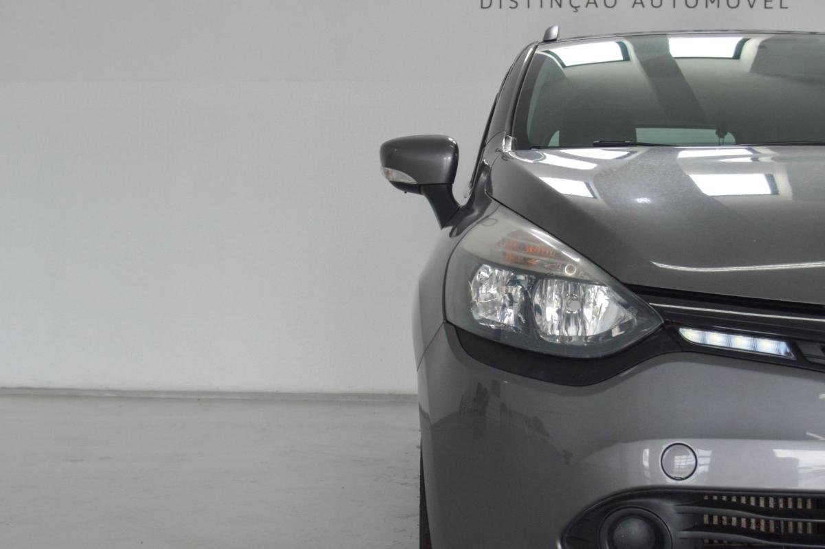 renault-clio-sport-tourer-2016-diesel-1461cc