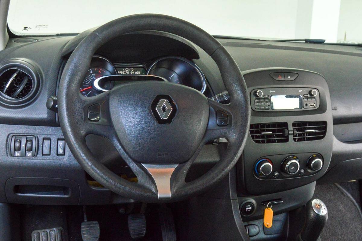 renault-clio-sport-tourer-2016-diesel-1461cc