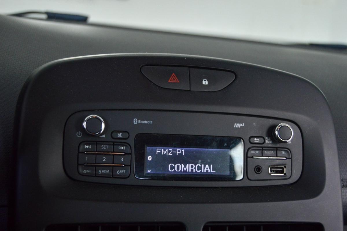 renault-clio-sport-tourer-2016-diesel-1461cc