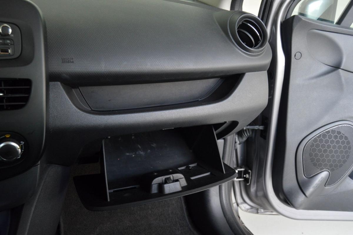 renault-clio-sport-tourer-2016-diesel-1461cc
