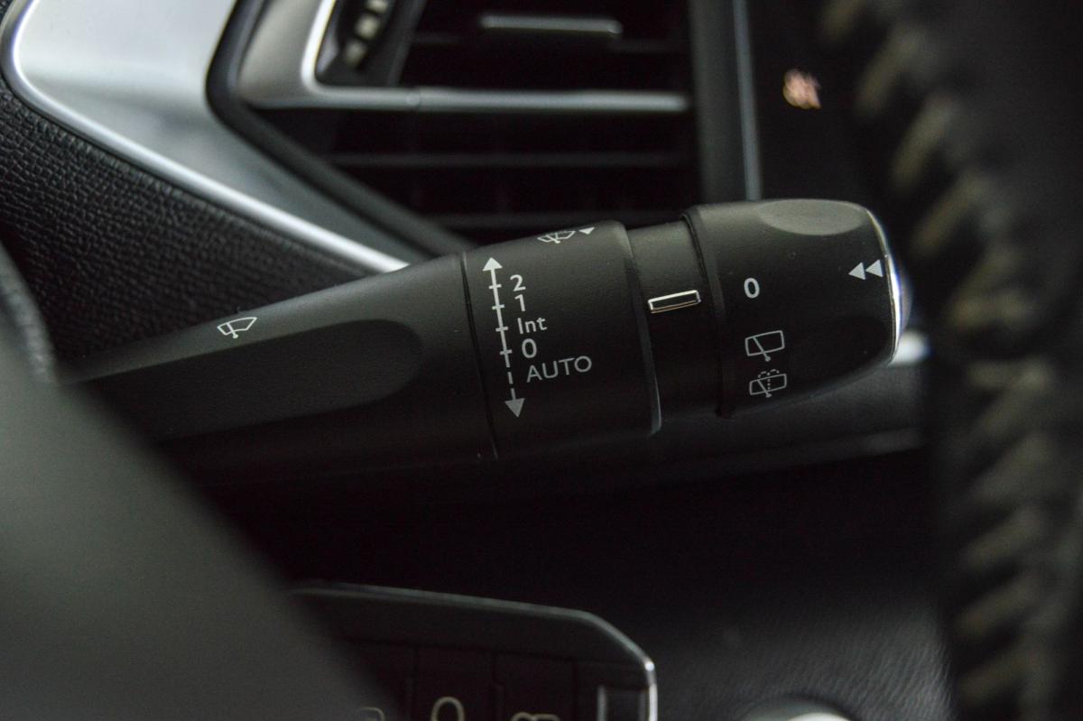 peugeot-308-sw-2020-diesel-1499cc