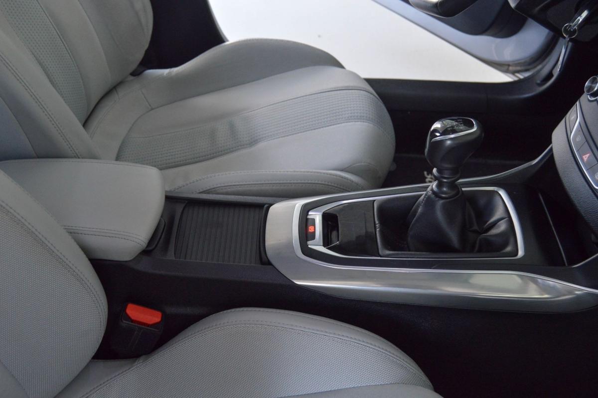 peugeot-308-sw-2020-diesel-1499cc