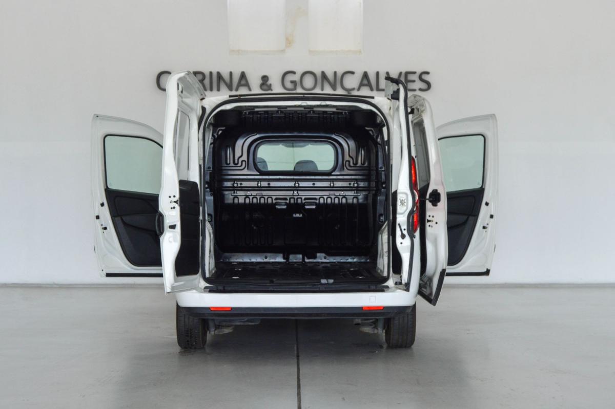fiat-doblo-2022-diesel-1598cc