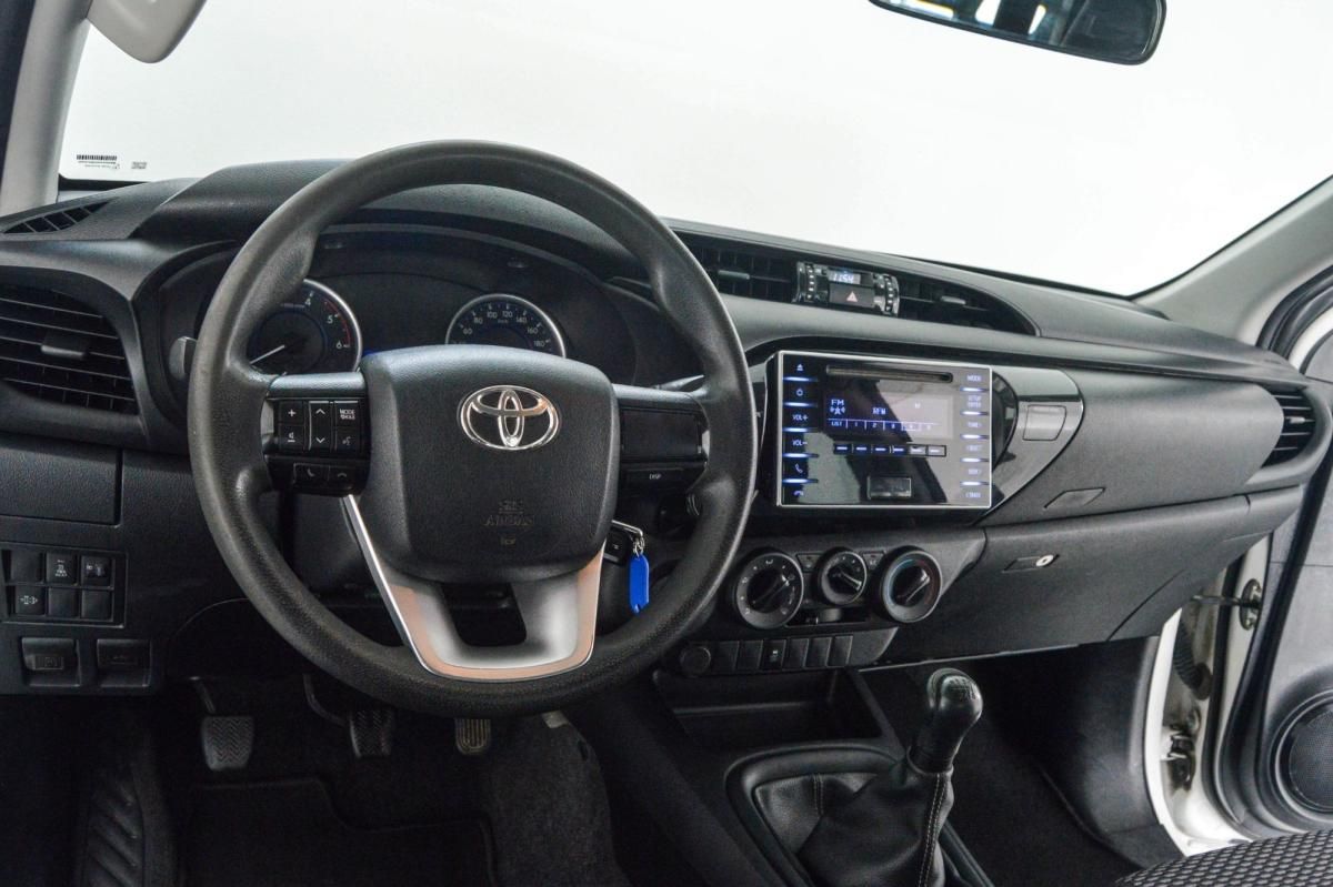 toyota-hilux-2018-diesel-2393cc