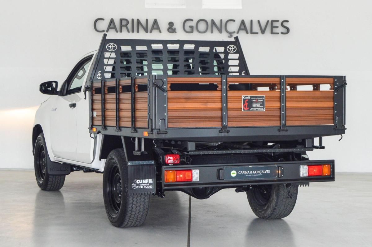 toyota-hilux-2018-diesel-2393cc