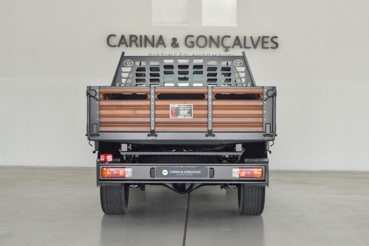 toyota-hilux-2018-diesel-2393cc