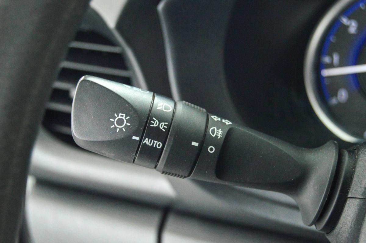 toyota-hilux-2018-diesel-2393cc
