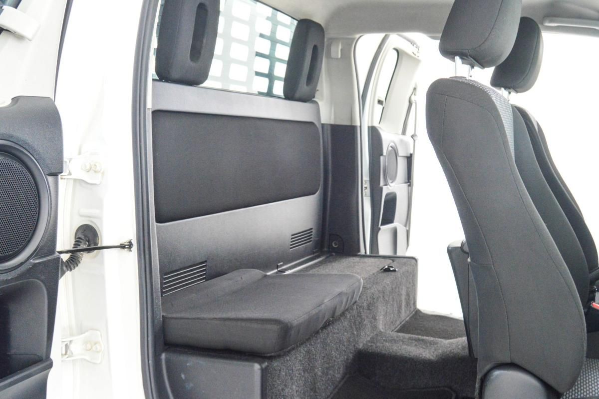 toyota-hilux-2018-diesel-2393cc