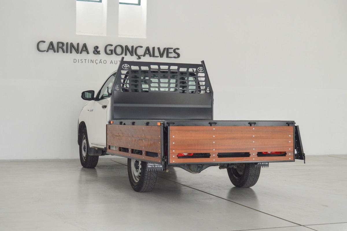toyota-hilux-2018-diesel-2393cc