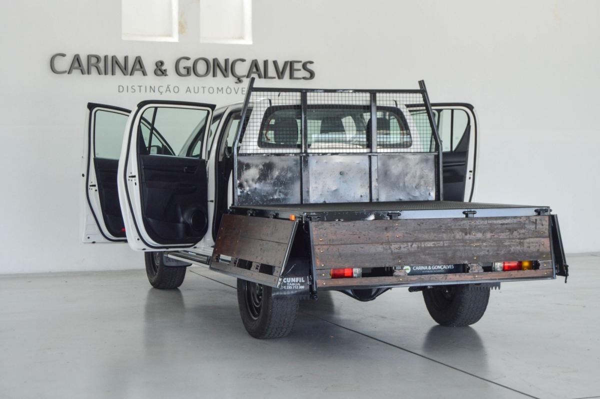 toyota-hilux-2023-diesel-2393cc
